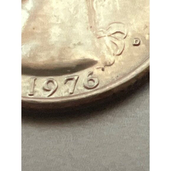 Bicentennial 1776 -1976 US Quarter Coin D Mint Mark Drummer Boy 200th - Picture 2 of 3